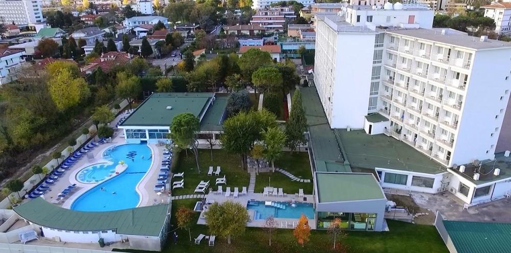 Hotel Abano Astoria Abano Terme Esterno foto