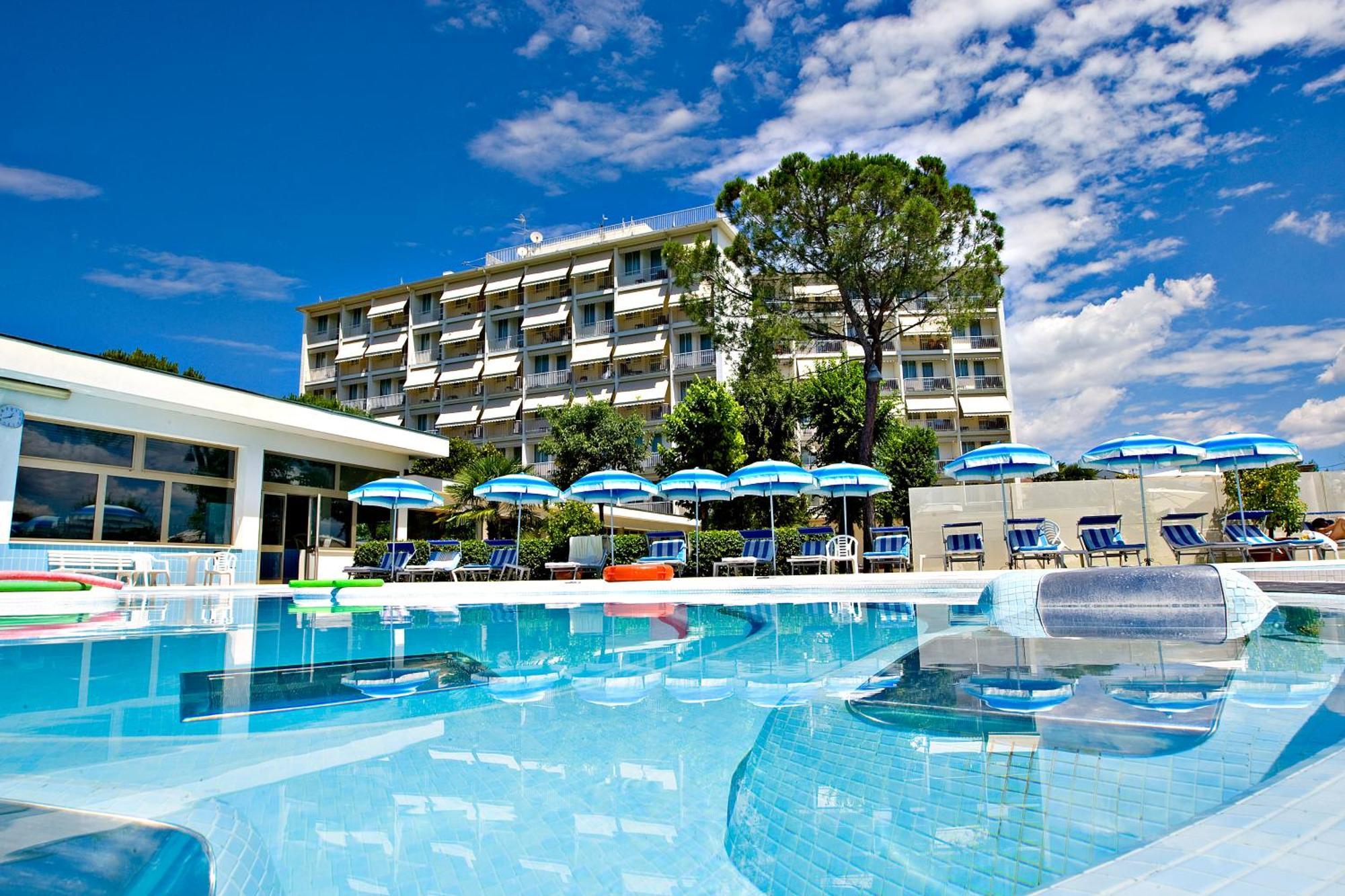 Hotel Abano Astoria Abano Terme Esterno foto