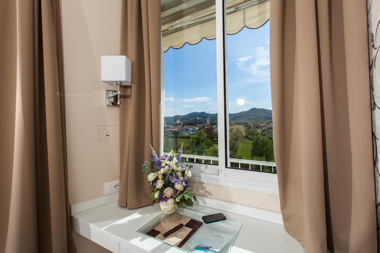 Hotel Abano Astoria Abano Terme Esterno foto