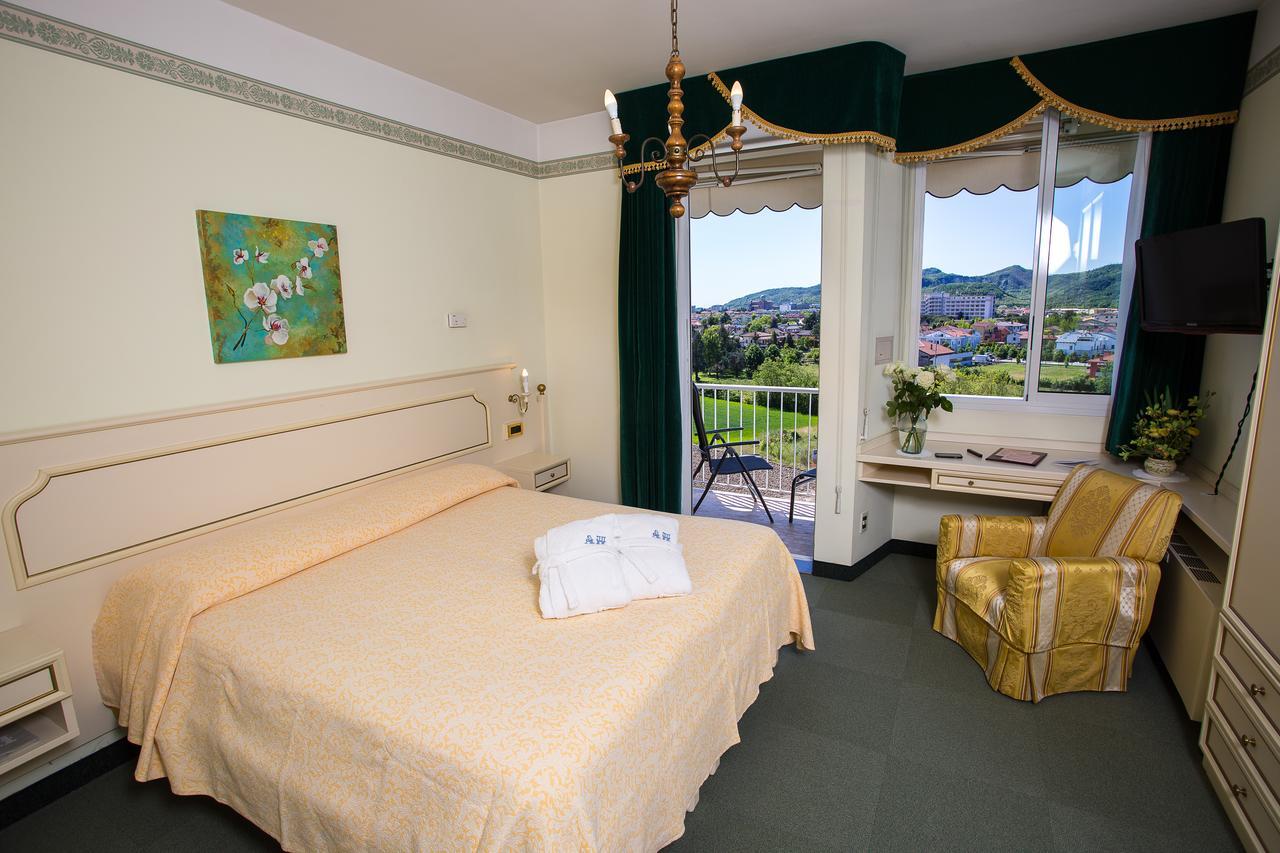 Hotel Abano Astoria Abano Terme Esterno foto