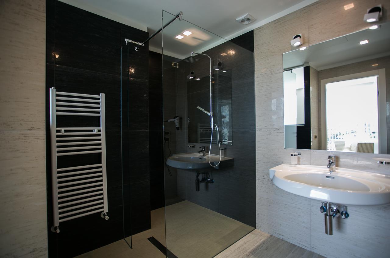 Hotel Abano Astoria Abano Terme Esterno foto