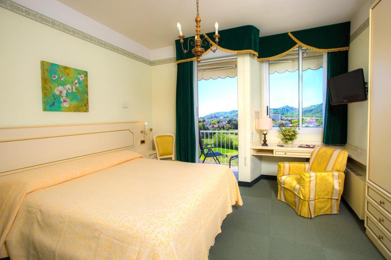 Hotel Abano Astoria Abano Terme Esterno foto